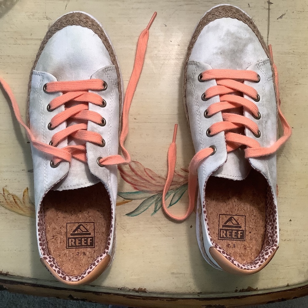 REEF Cushion Sunset Tennis Shoes size 7.5